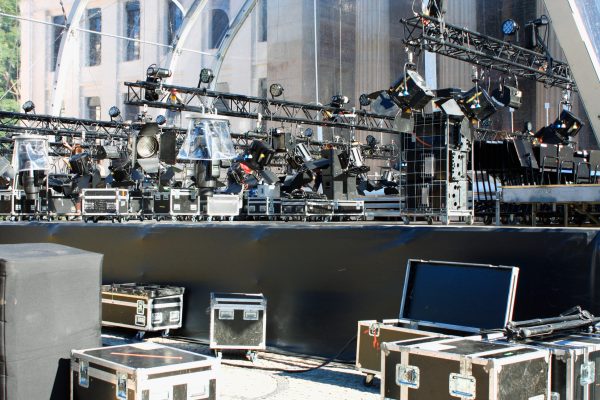 luces-de-escenario-en-una-consola